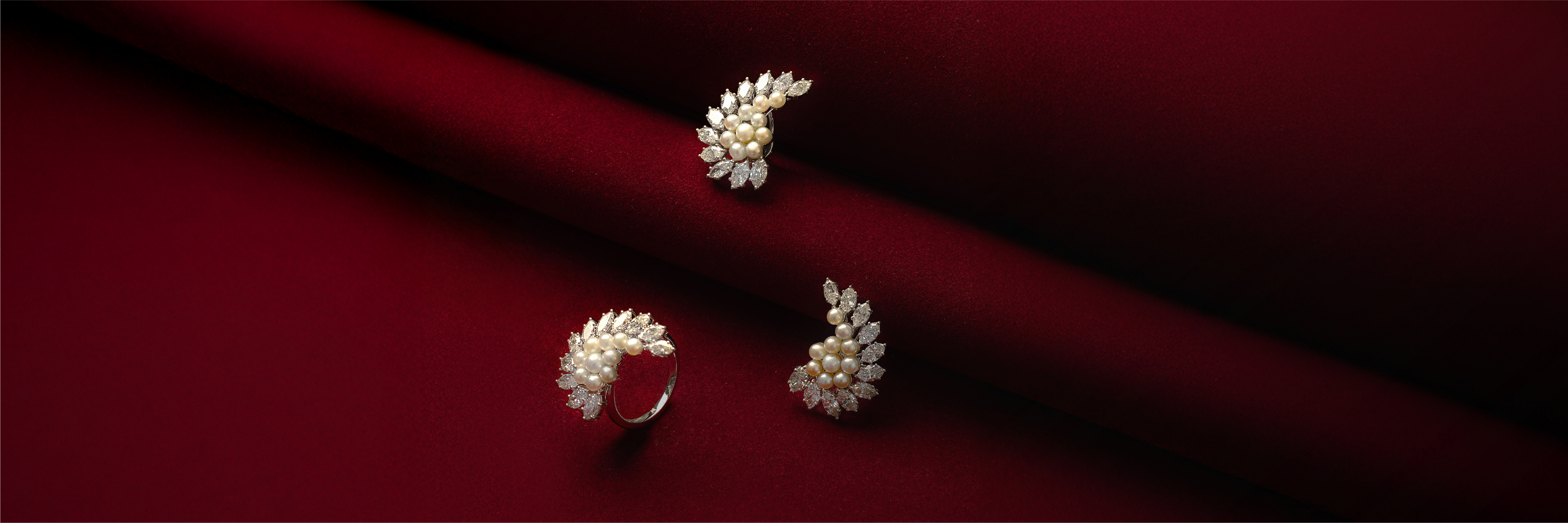 Pearls and diamonds pairing